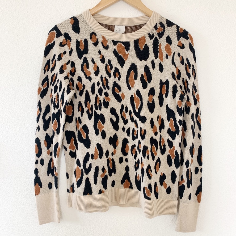 A New Day tan leopard sweater